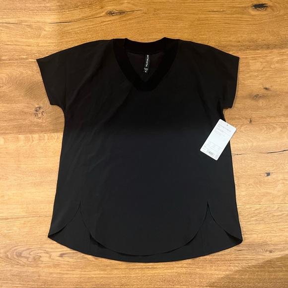 NWT Athleta Zephyr V Neck black shirt sleeve workout tee size XS - Picture 3 of 8